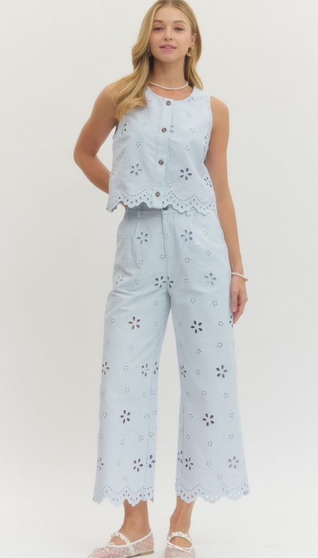 Classic Charm Eyelet Set